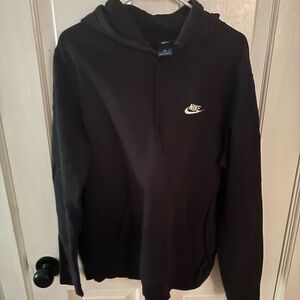 Nike Black Sweatshirt Classic Athletic Design
